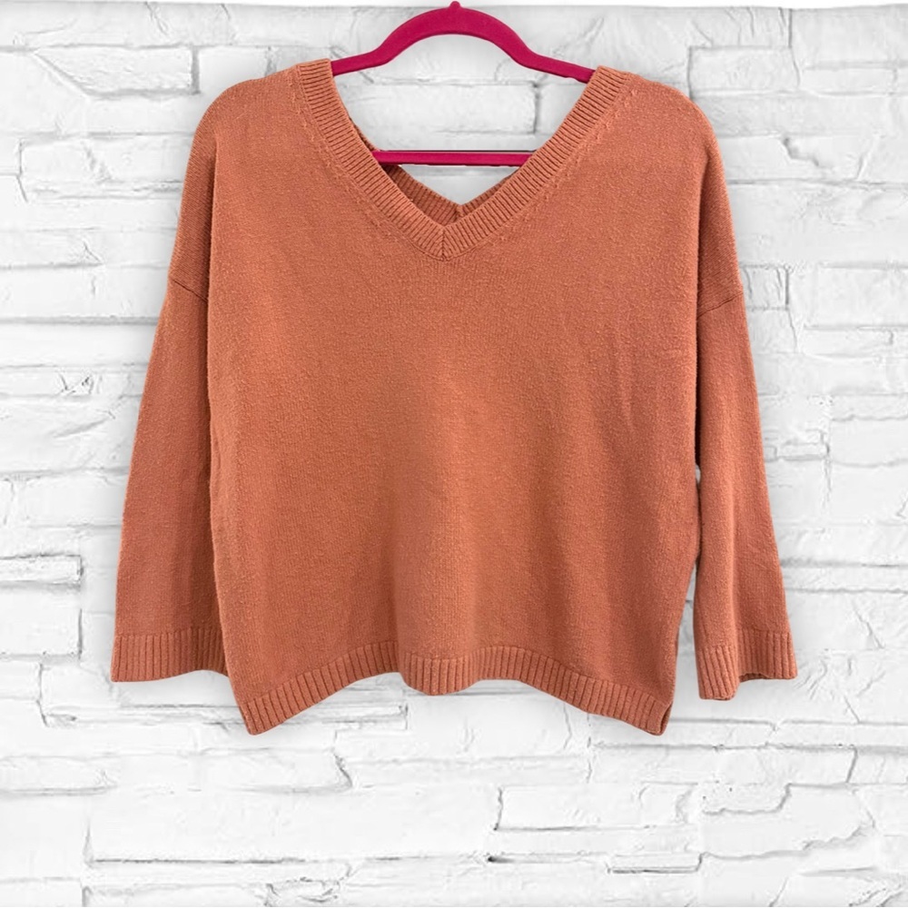 Madewell Double-V Pullover Sweater - Picture 4 of 9